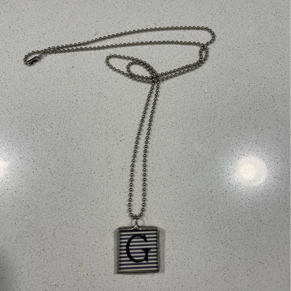 Double sided necklace “G” and “grateful”
